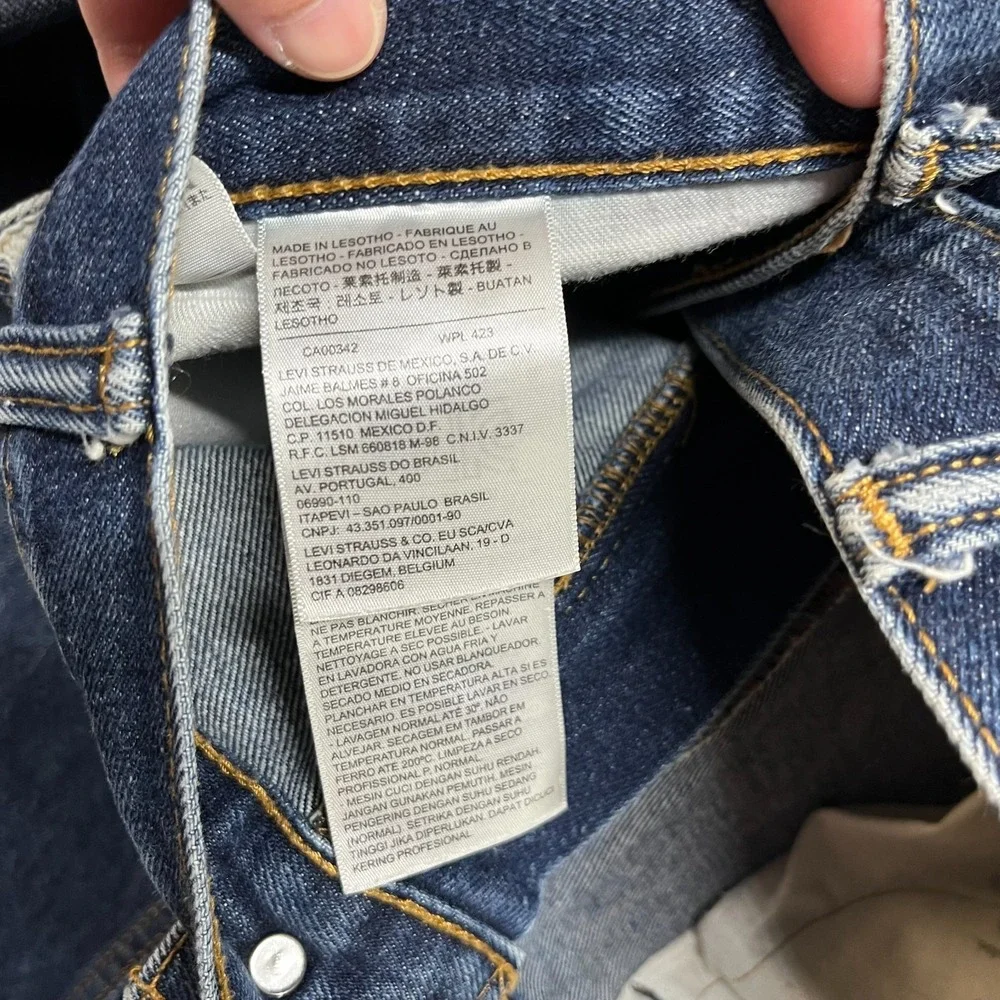 Levi's 505 Jeans Men's Blue Denim High Rise Relaxed Straight Fit Zip Fly - 40x28